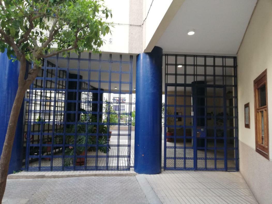 Zona Palacio De Duenas Y Setas * Seville